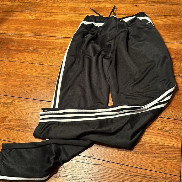 Adidas joggers - Picture 5 of 6